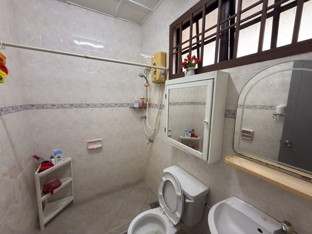 Double Storey Semi-D Taman Sentosa 6