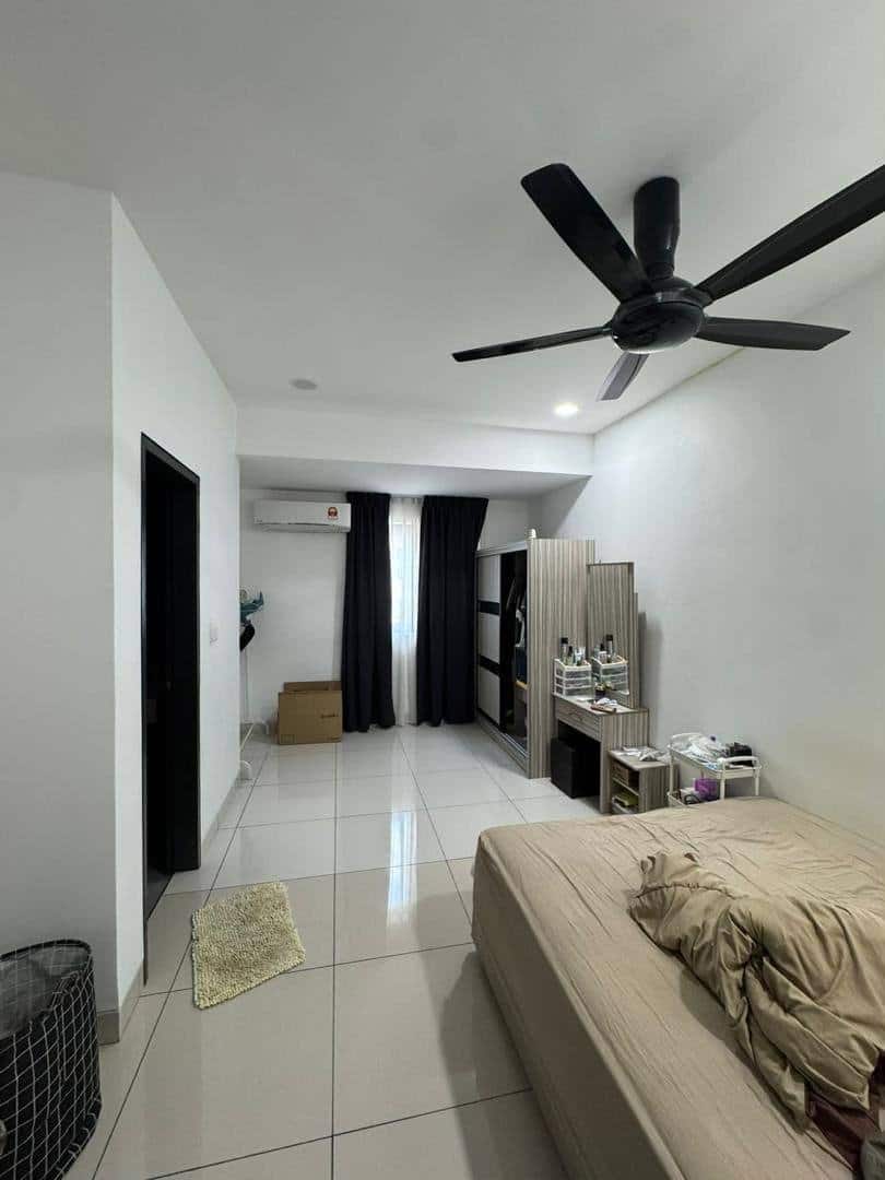 Double Storey Terrace House Glenmarie Johor 2