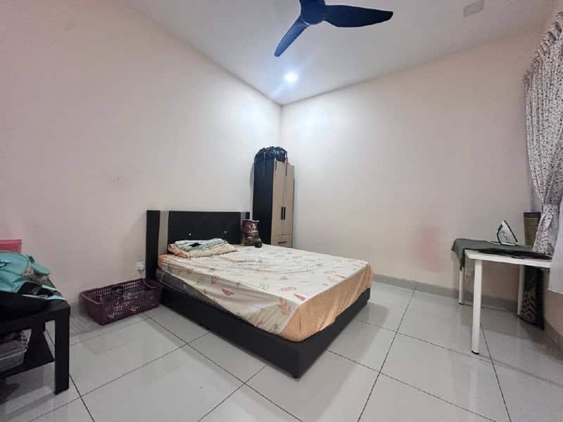 Double Storey Cluster House Glenmarie Johor 5