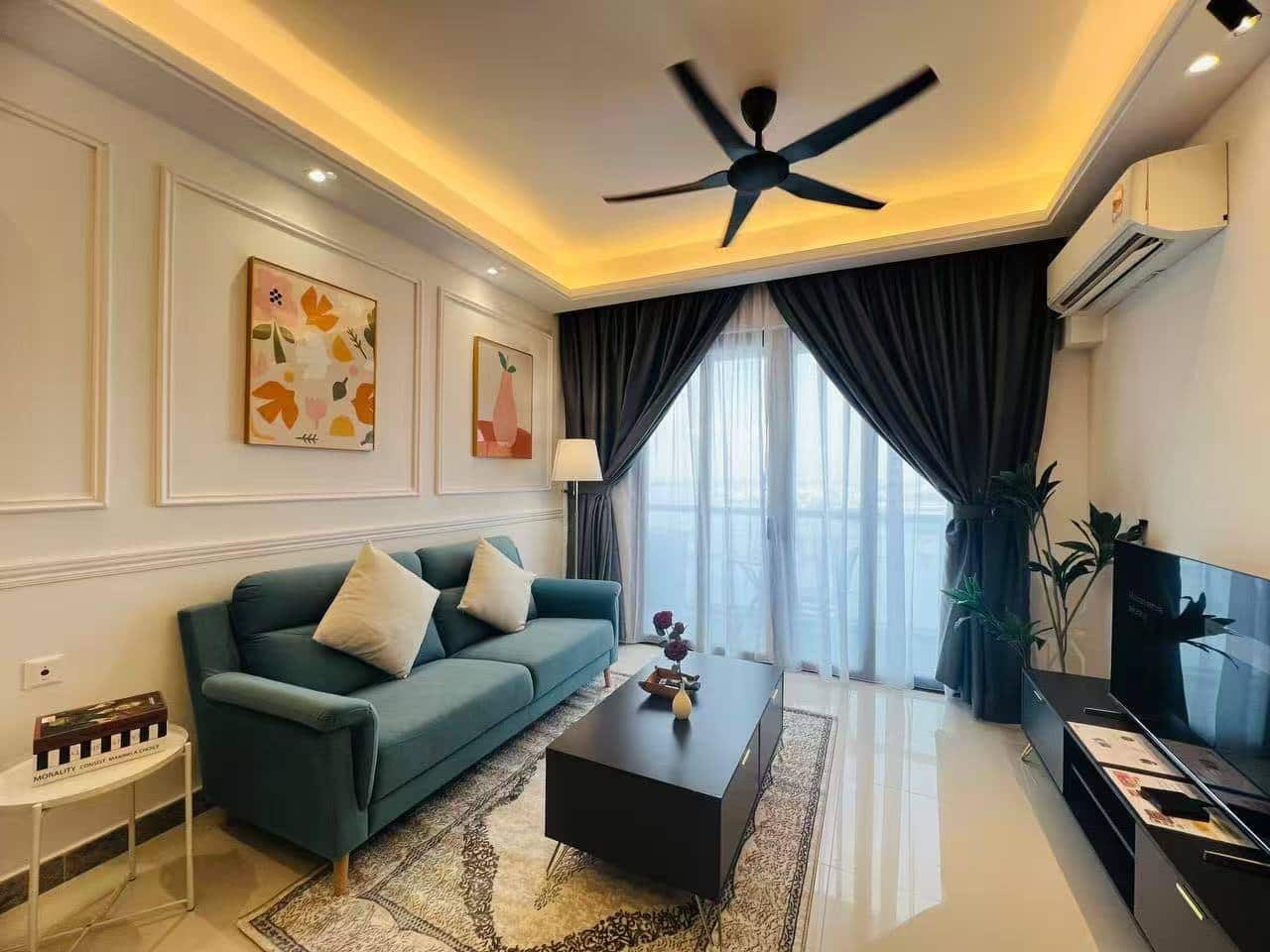 Condominium R&F Princess Cove 3