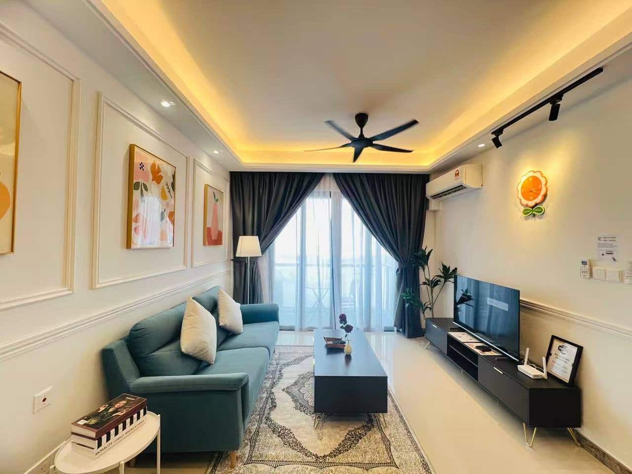 Condominium R&F Princess Cove 4