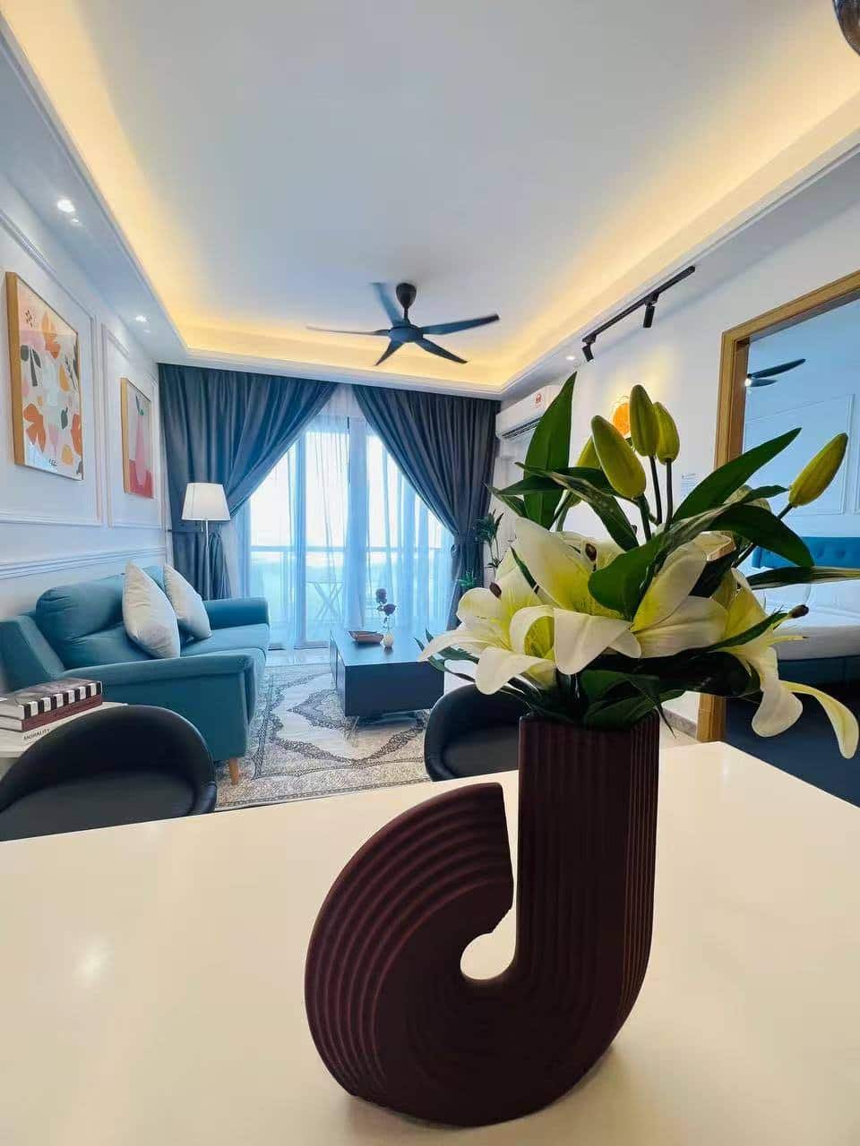 Condominium R&F Princess Cove 7
