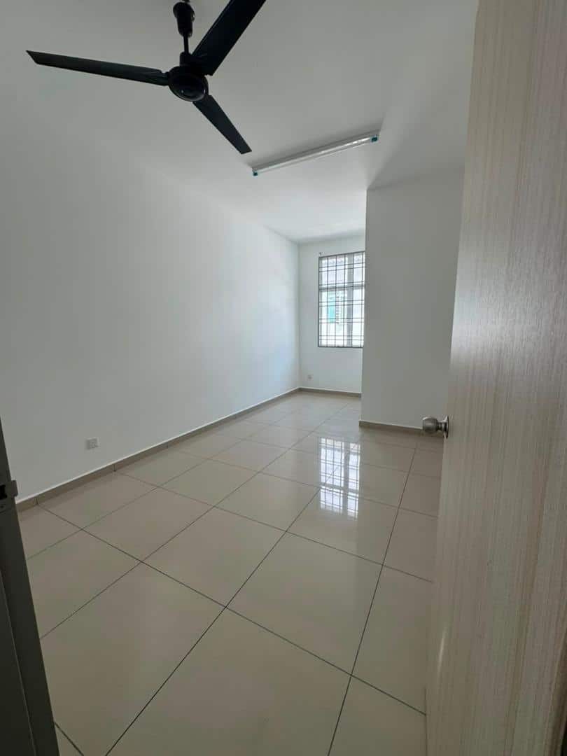 2-Storey Terrace House Bandar Layangkasa 3