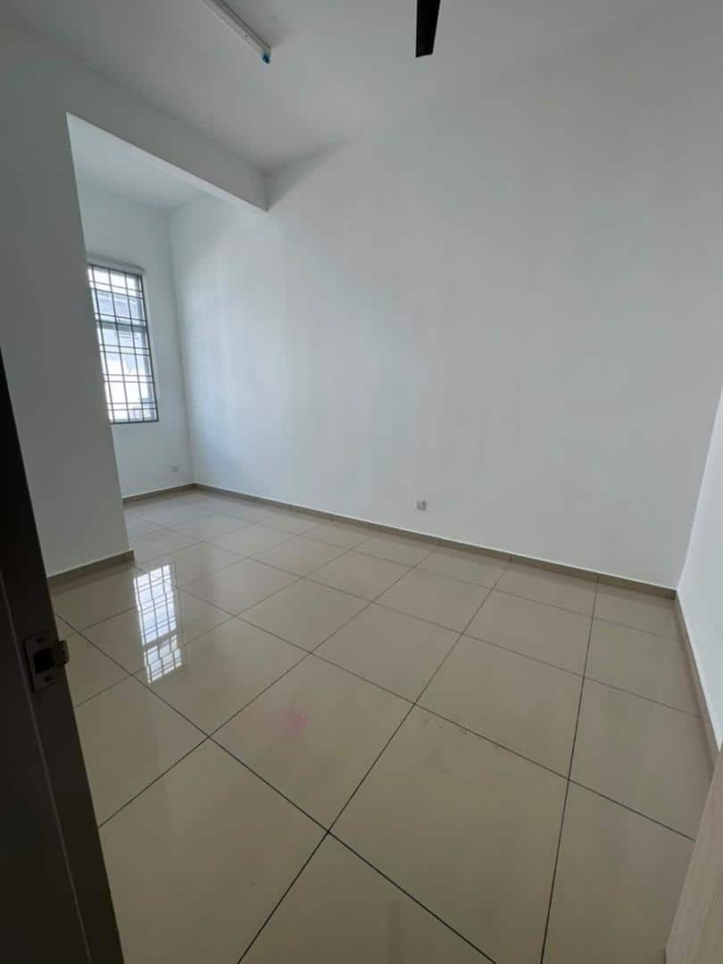 2-Storey Terrace House Bandar Layangkasa 5