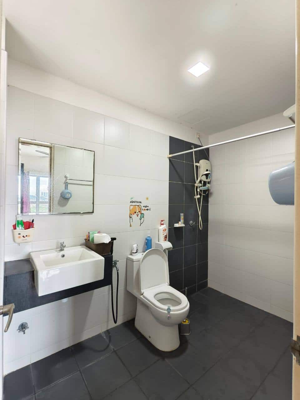 Apartment Nusa Idaman 8