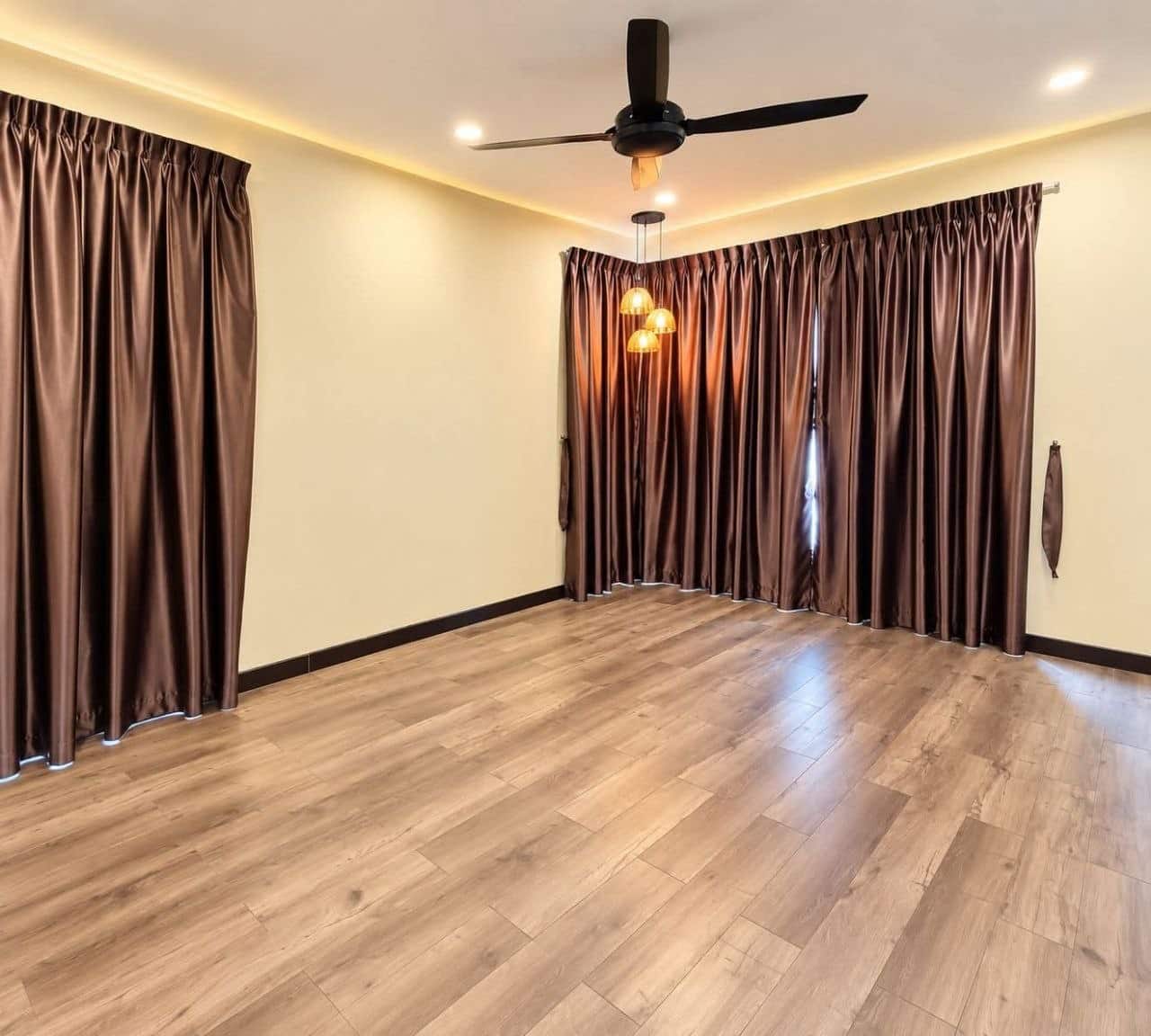 Condominium Seri Austin Residence 12