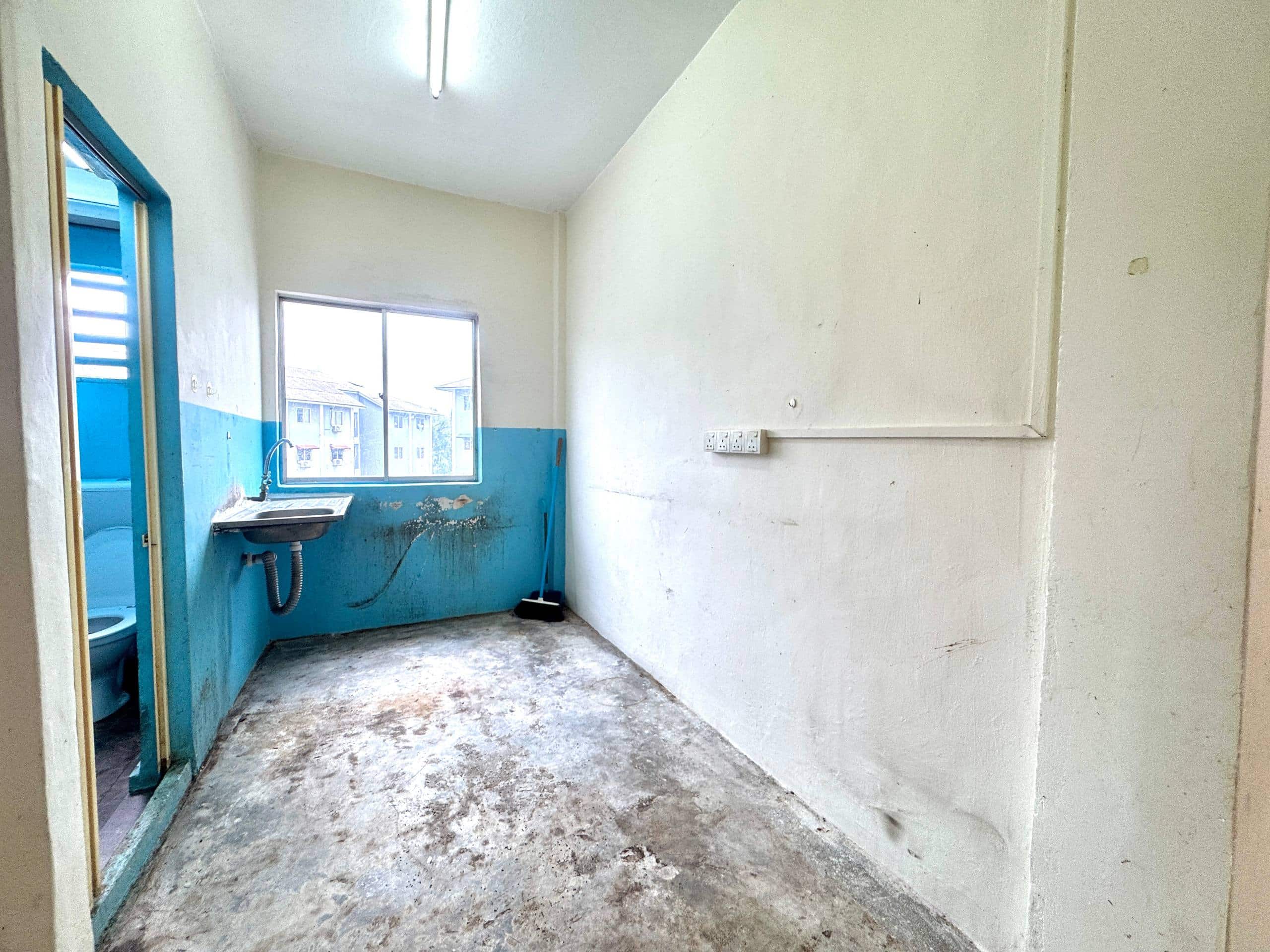 Low Cost Flat Taman Melawati 6