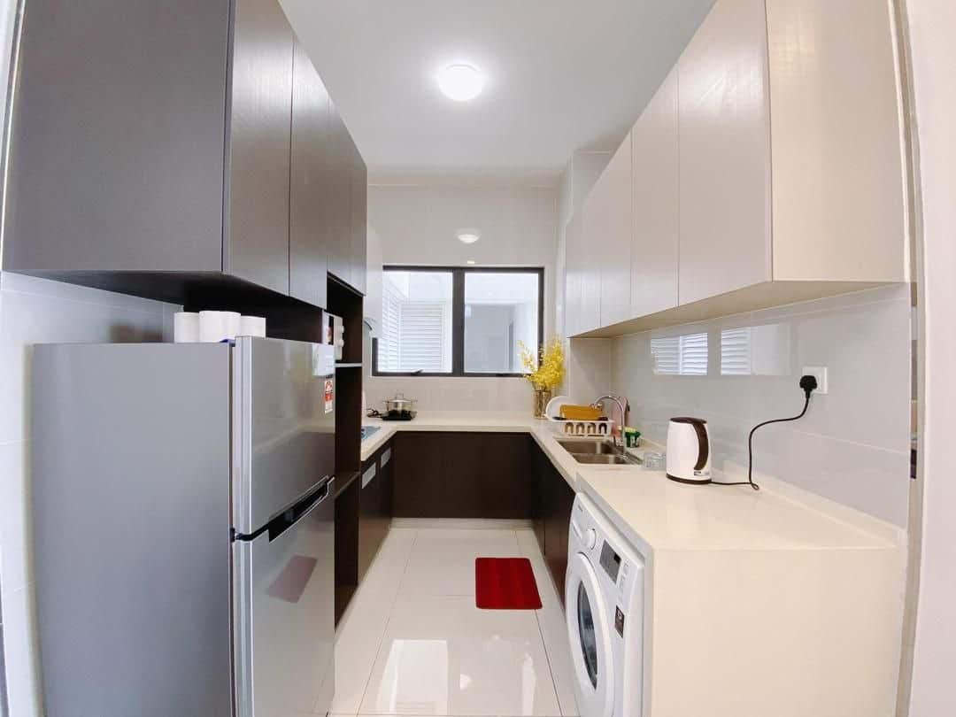 Condo Bay Point @ Country Garden Danga Bay 8