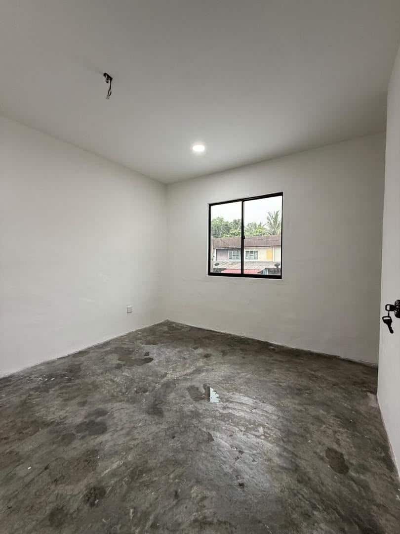 Double Storey Low Cost Taman Molek 7