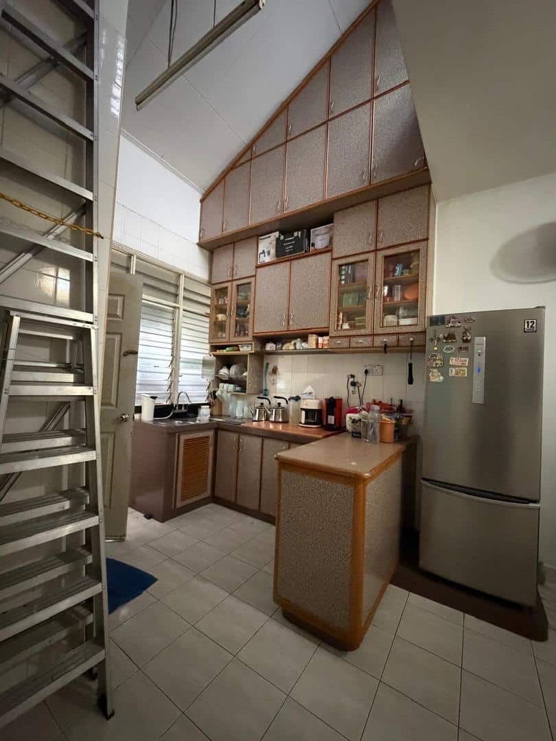 Single-storey Terrace House Permas Jaya 6