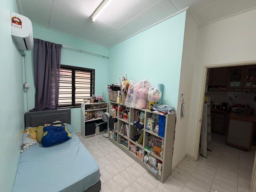 Single-storey Terrace House Permas Jaya 11