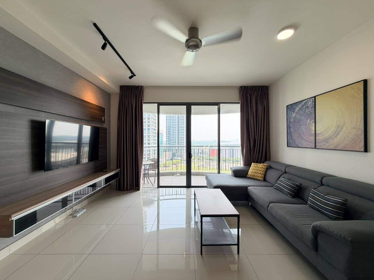 Condominium Puteri Harbour 1