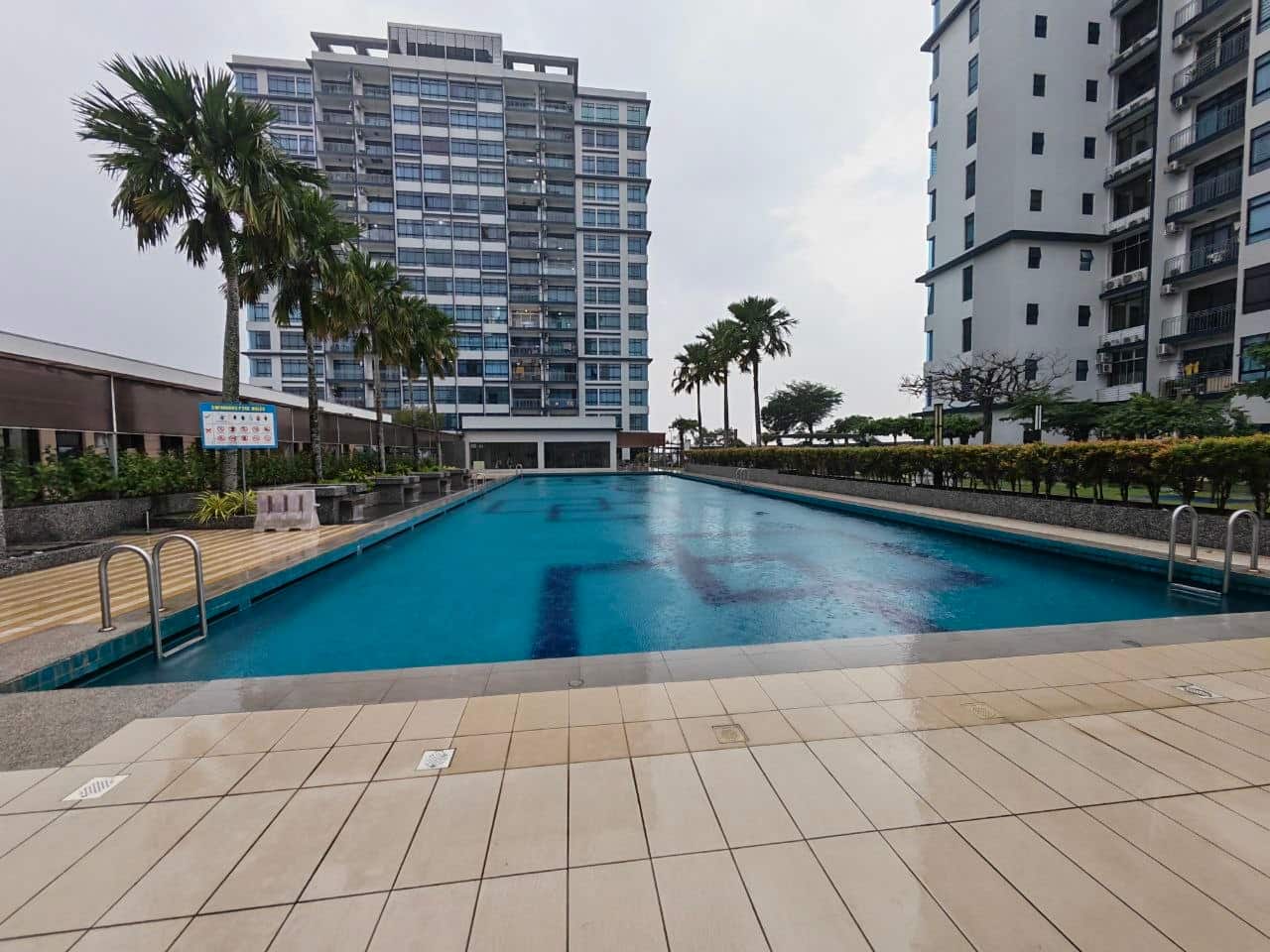 Service Apartment Seri Austin Residence 1
