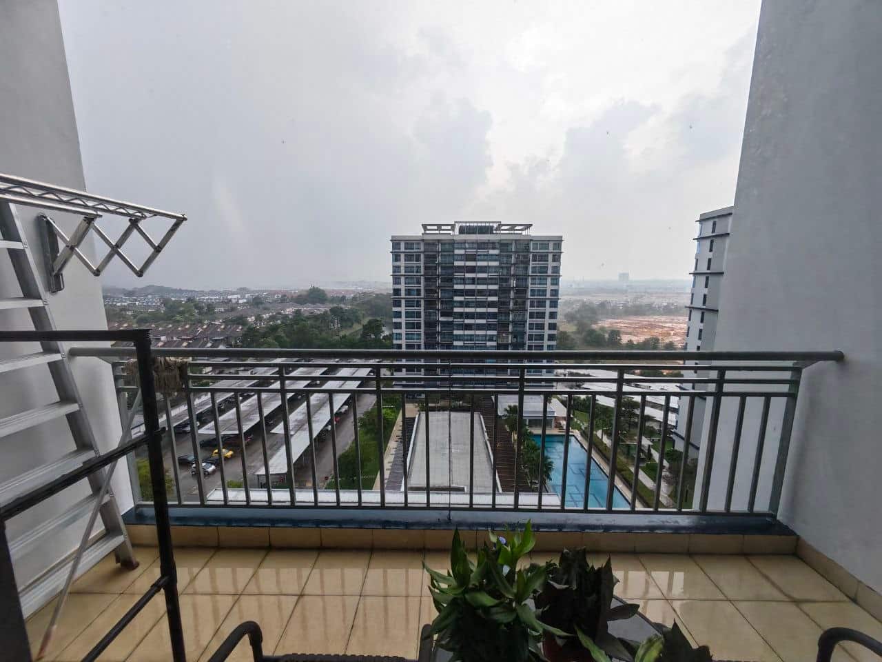 Service Apartment Seri Austin Residence 9