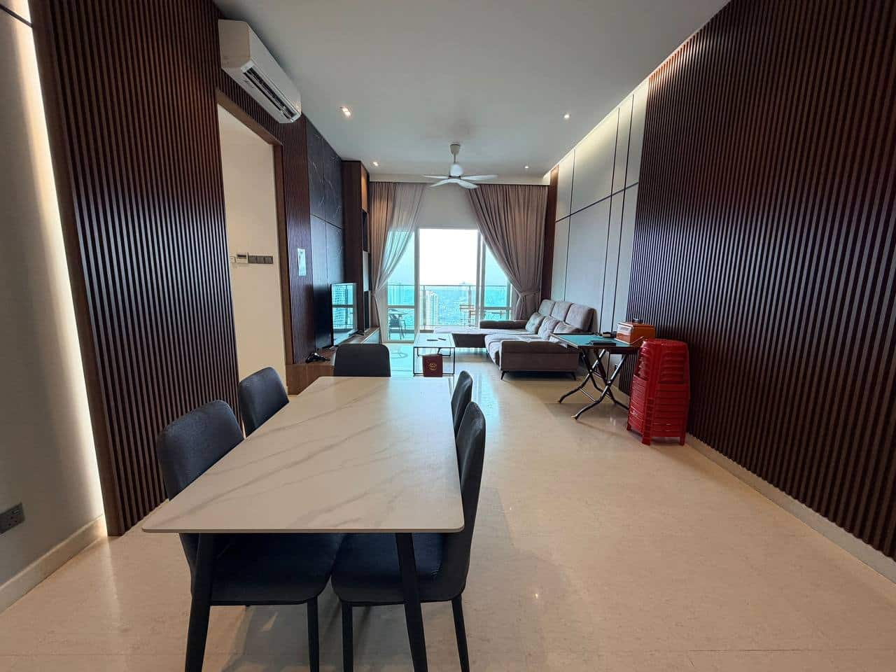 Condominium Tri Tower @ CIQ 2