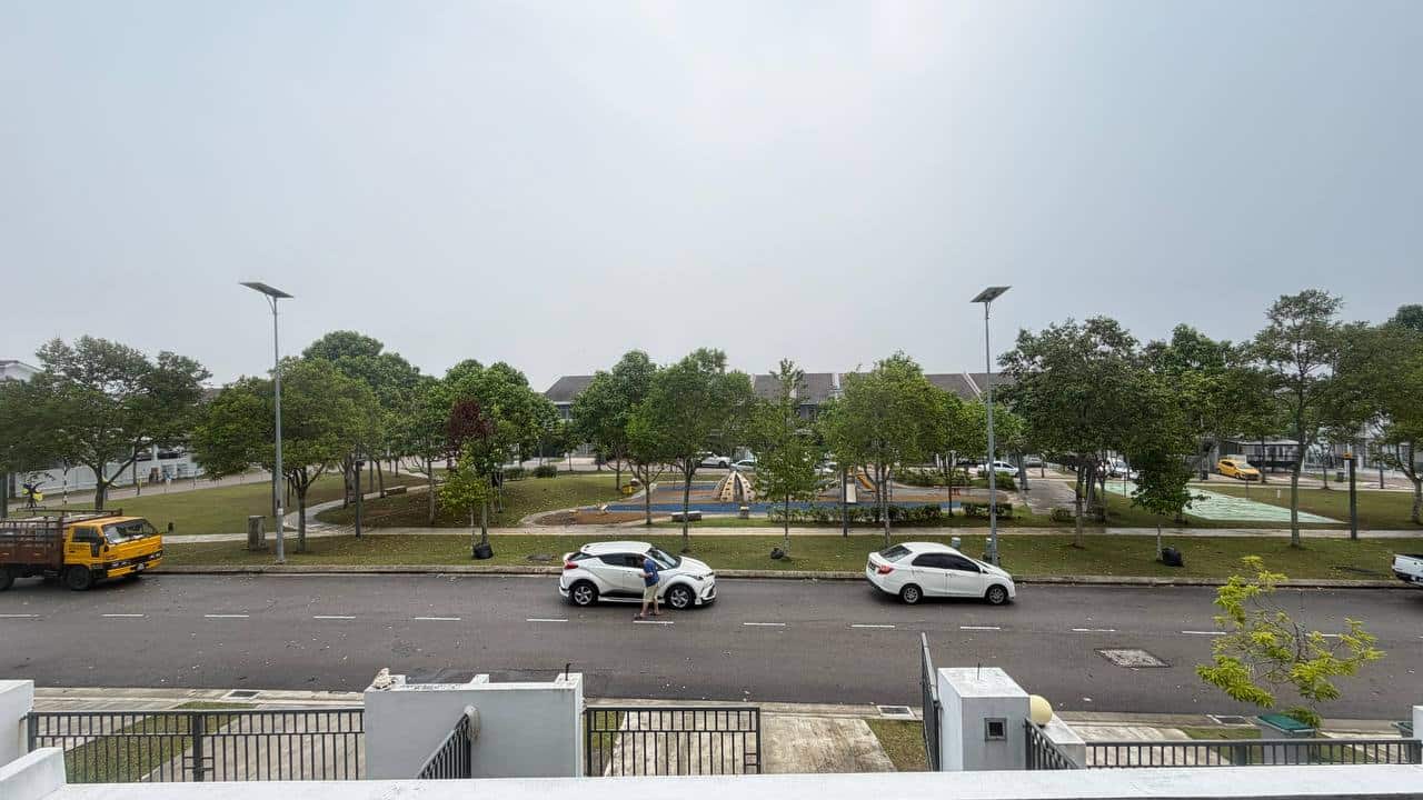 2-Storey Terrace House Meridin East 4