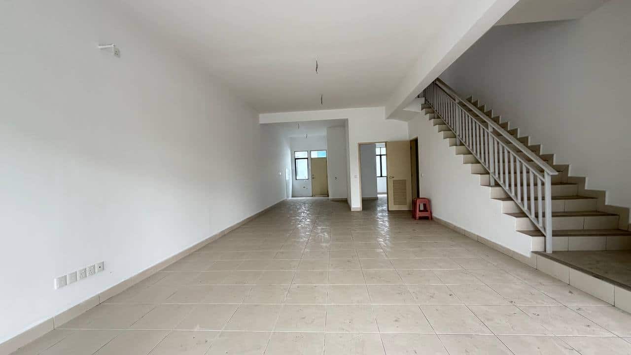 2-Storey Terrace House Meridin East 2
