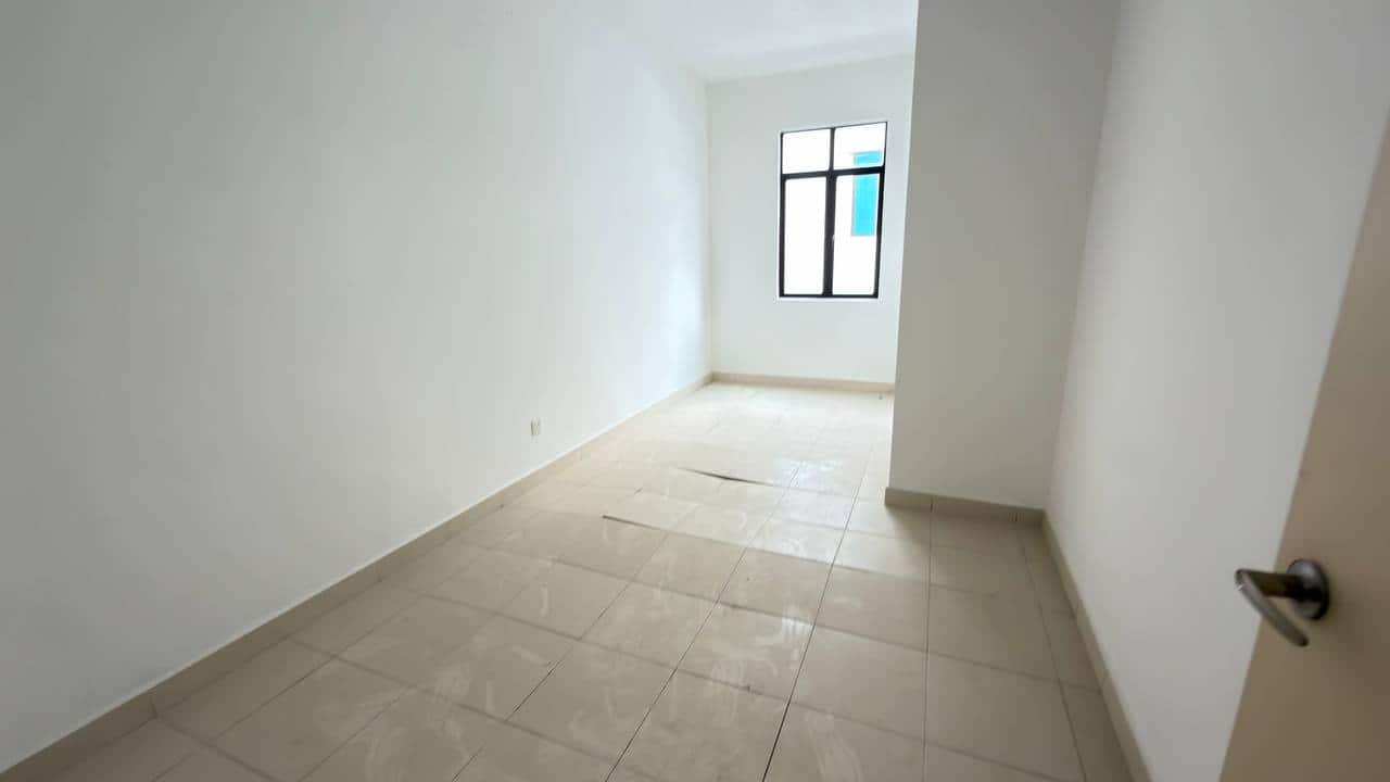 2-Storey Terrace House Meridin East 11