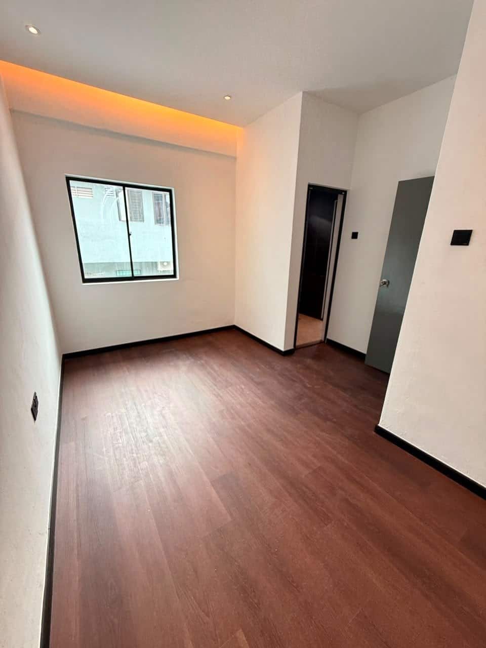 Double Storey Terrace Taman Timur 6