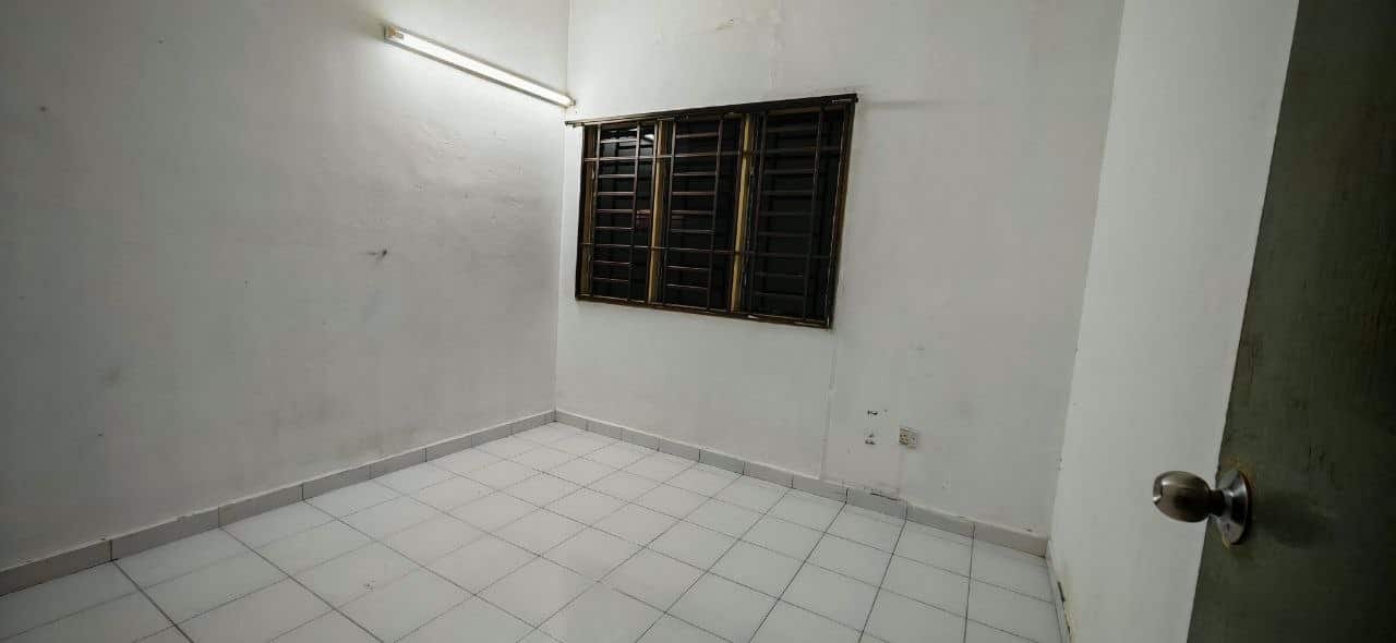 Single Storey Terrace Taman Mutiara Rini 5