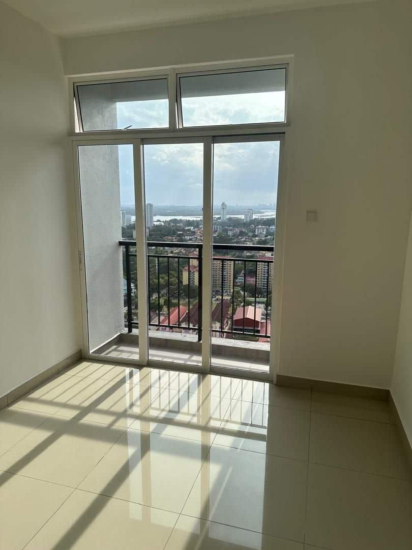 Condominium Trellis Resident 1