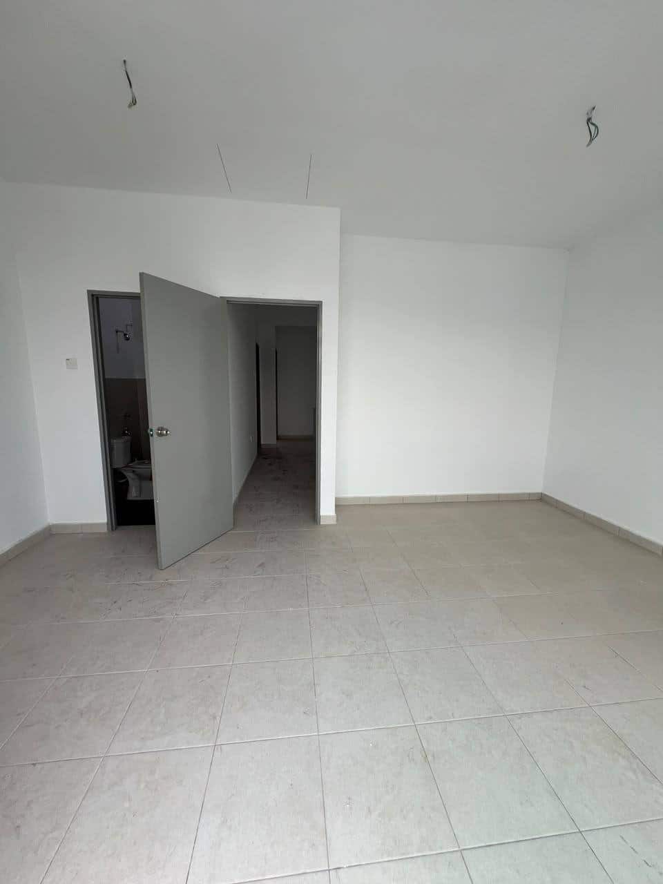 2-Storey Terrace House Taman Pulai Duta 6