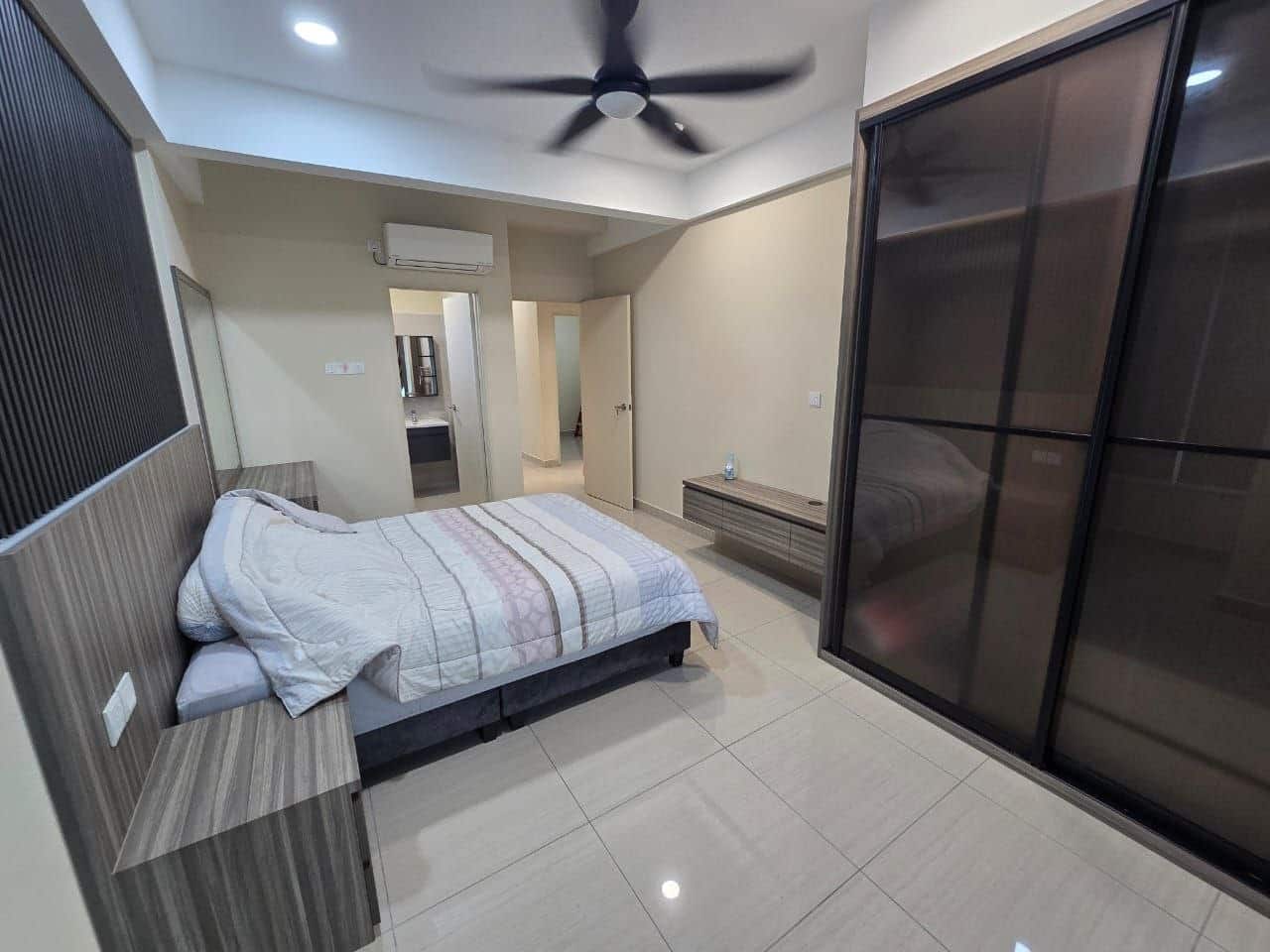 Condominium Austin Height 5