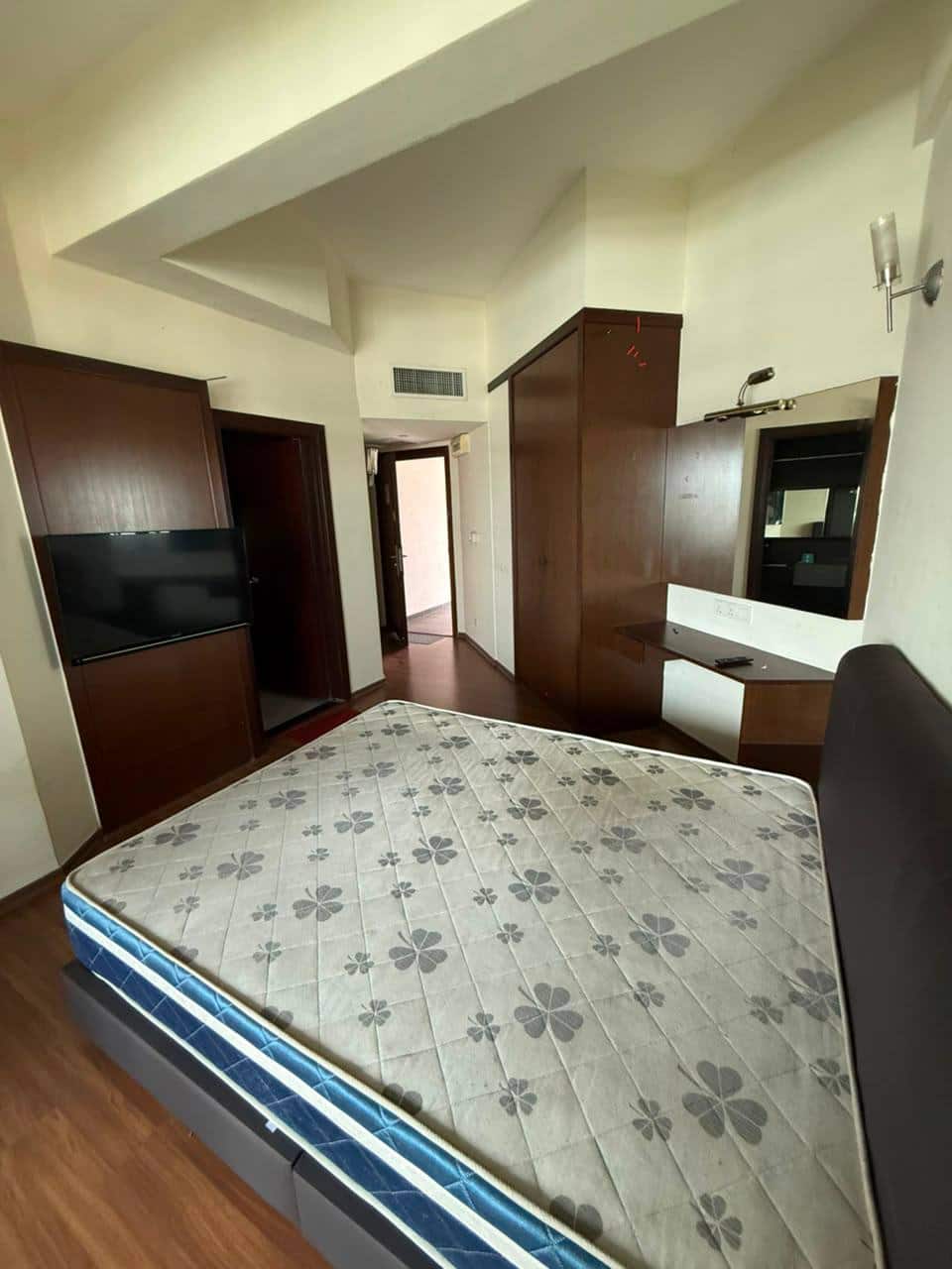 Service Apartment Anjung Seri 4