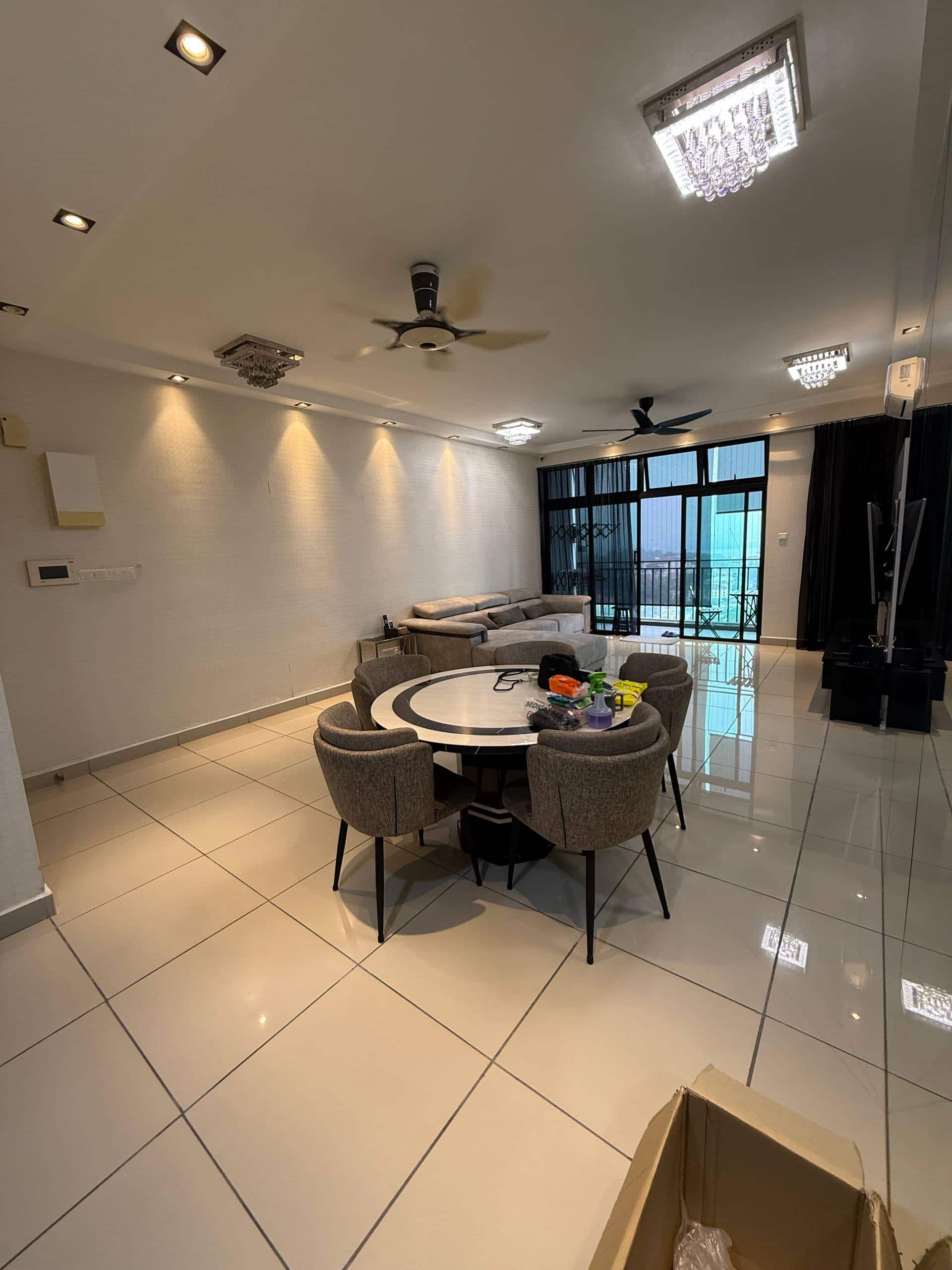 Highrise Apartment CityWood 1