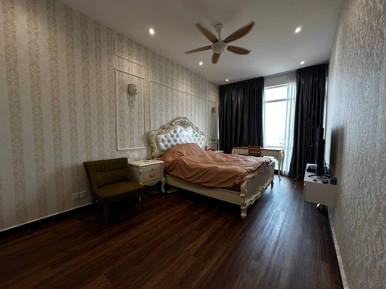 Apartment Taman Mount Austin 5