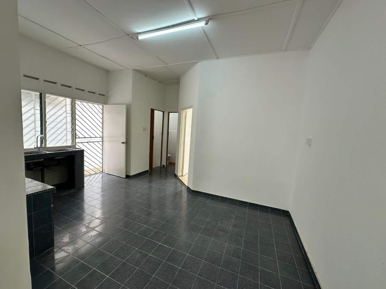 Single Storey Terrace House Taman Universiti 6