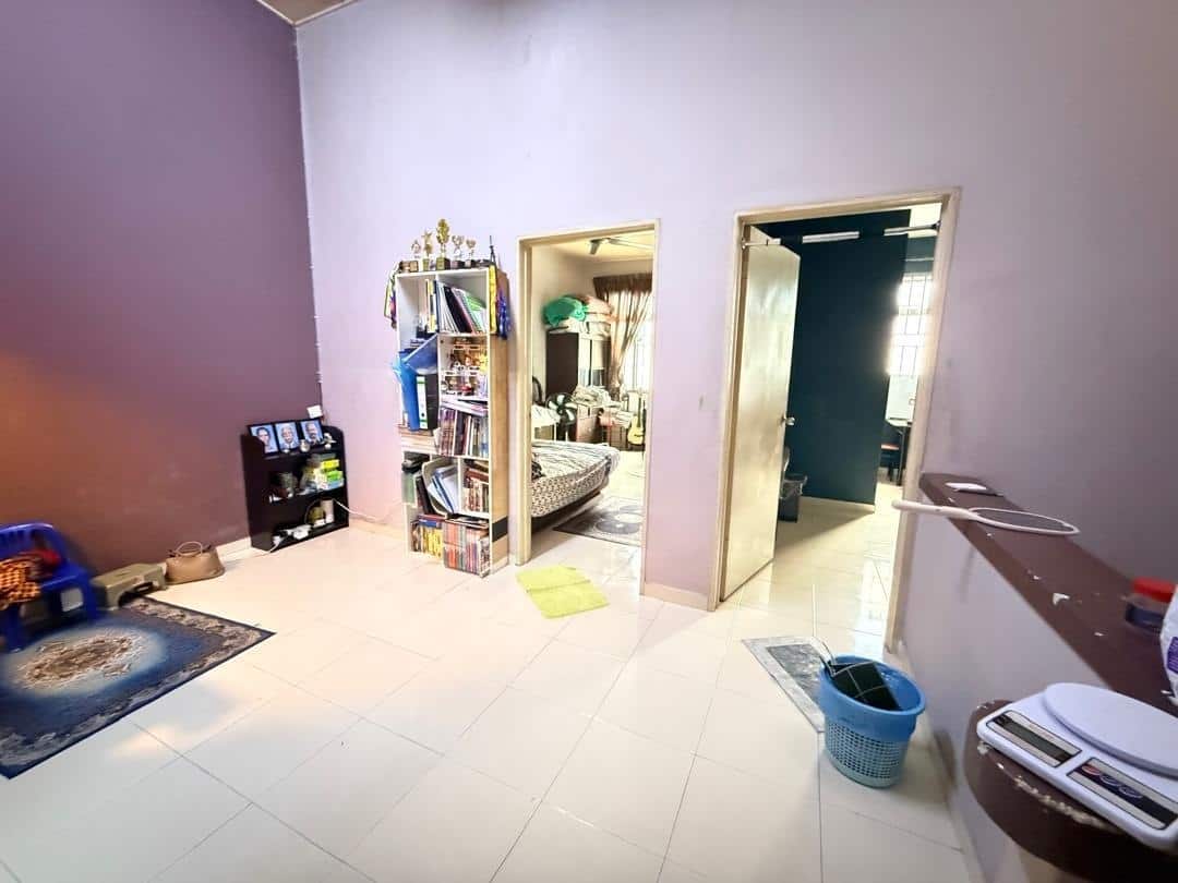 Double Storey Terrace House Taman Ehsan Jaya 6