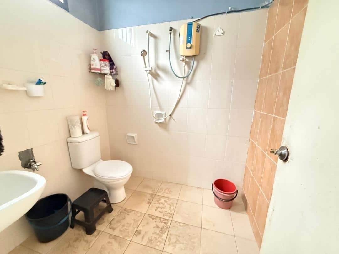 Double Storey Terrace House Taman Ehsan Jaya 10