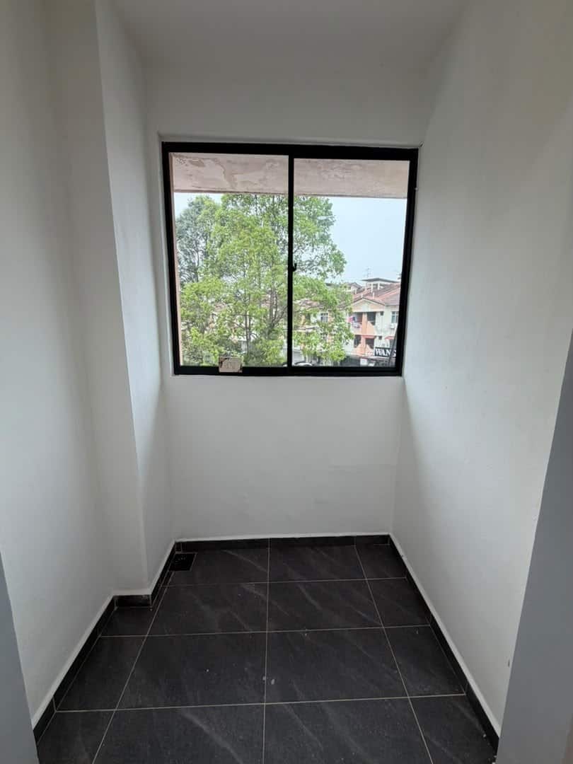 Shop Apartment Taman Selesa Jaya 3