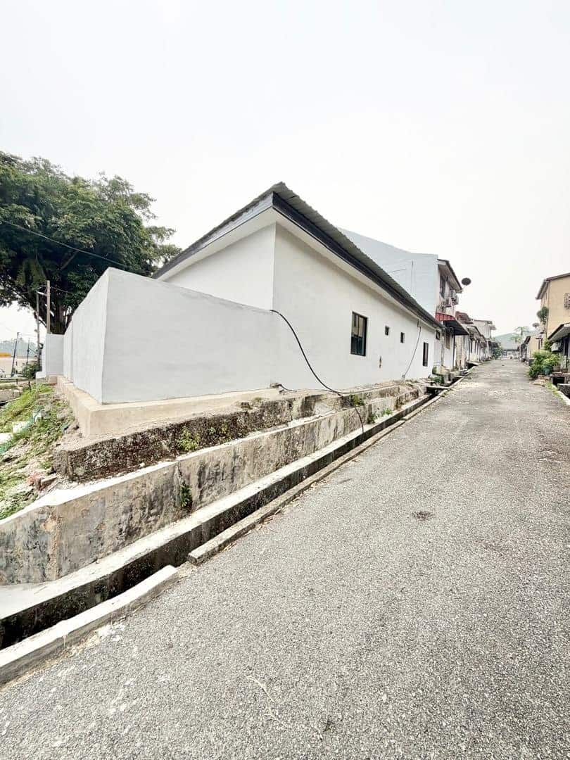 Single Storey Terrace Corner Kampung Kurnia 5