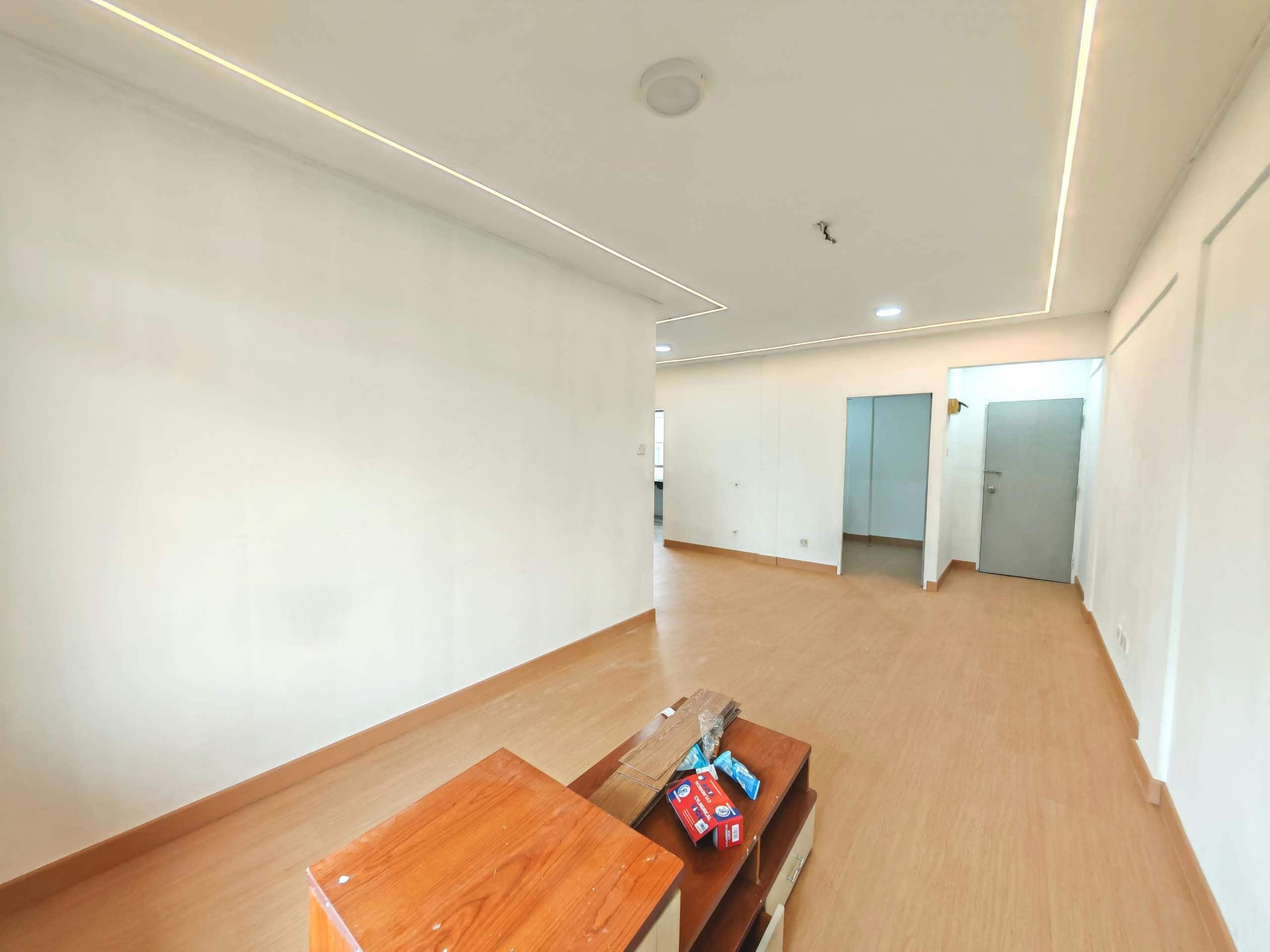 Low Cost Corner Flat Sri Lanang, Desa Tebrau 2
