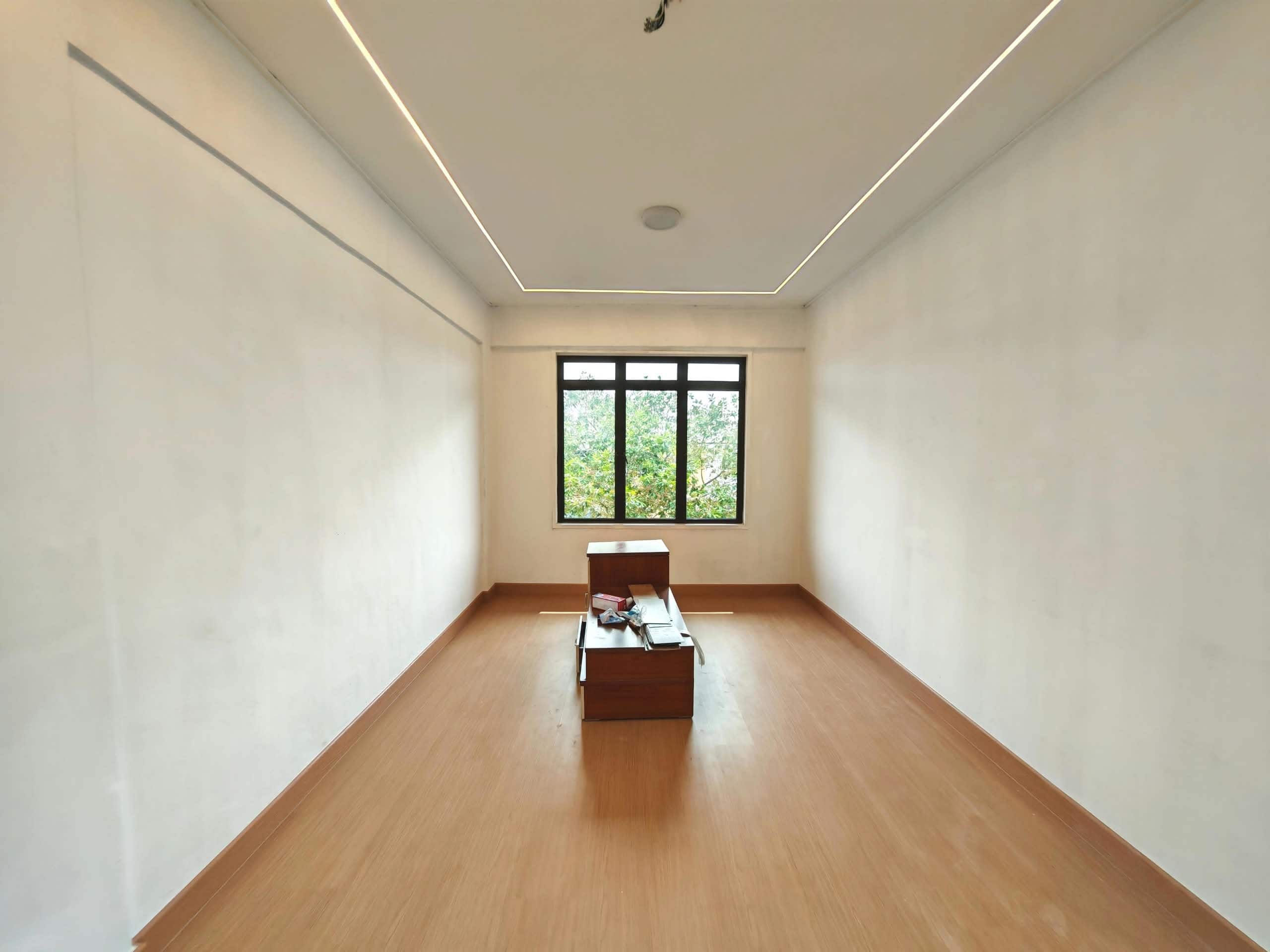 Low Cost Corner Flat Sri Lanang, Desa Tebrau 3