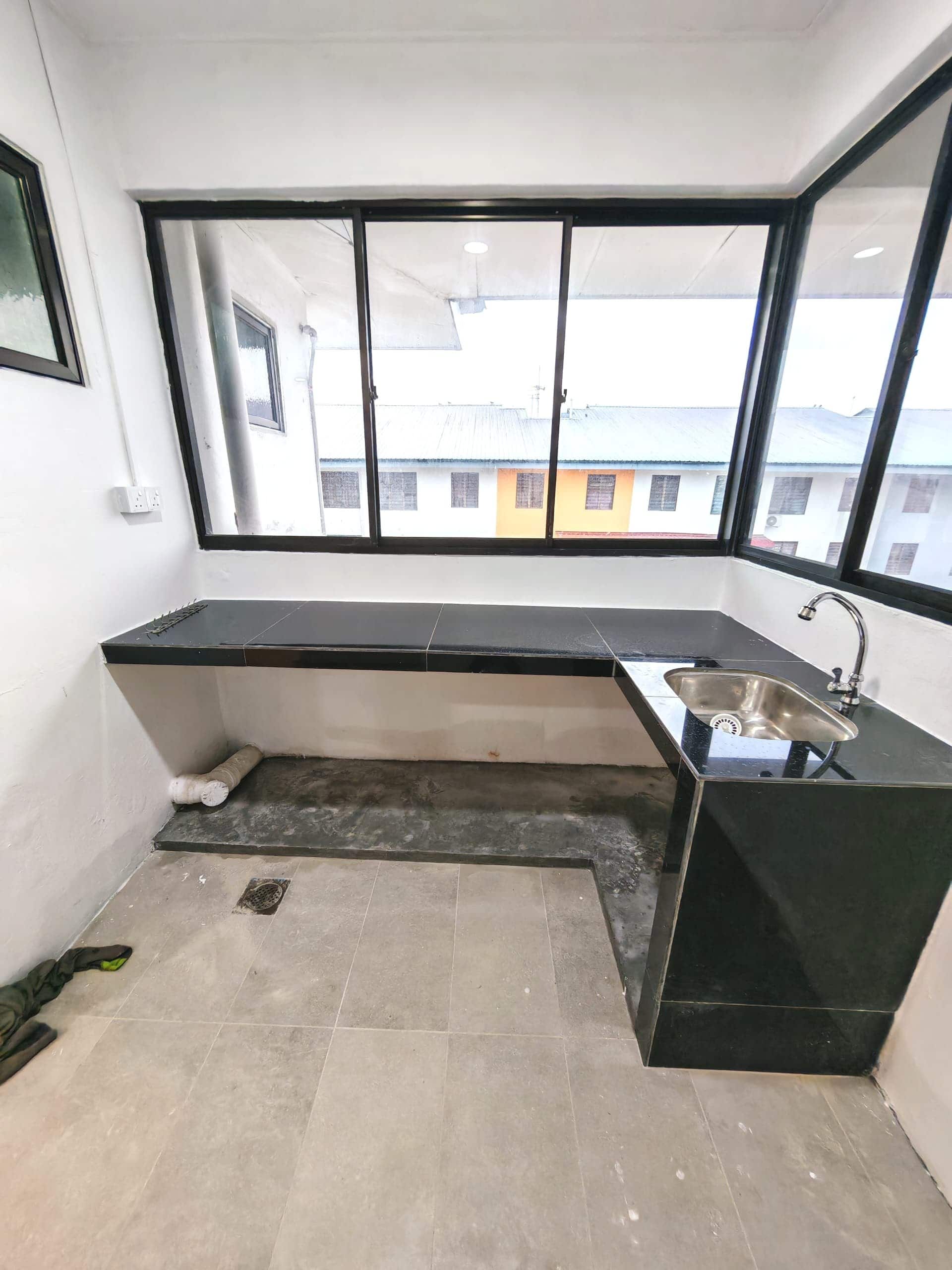 Low Cost Corner Flat Sri Lanang, Desa Tebrau 8
