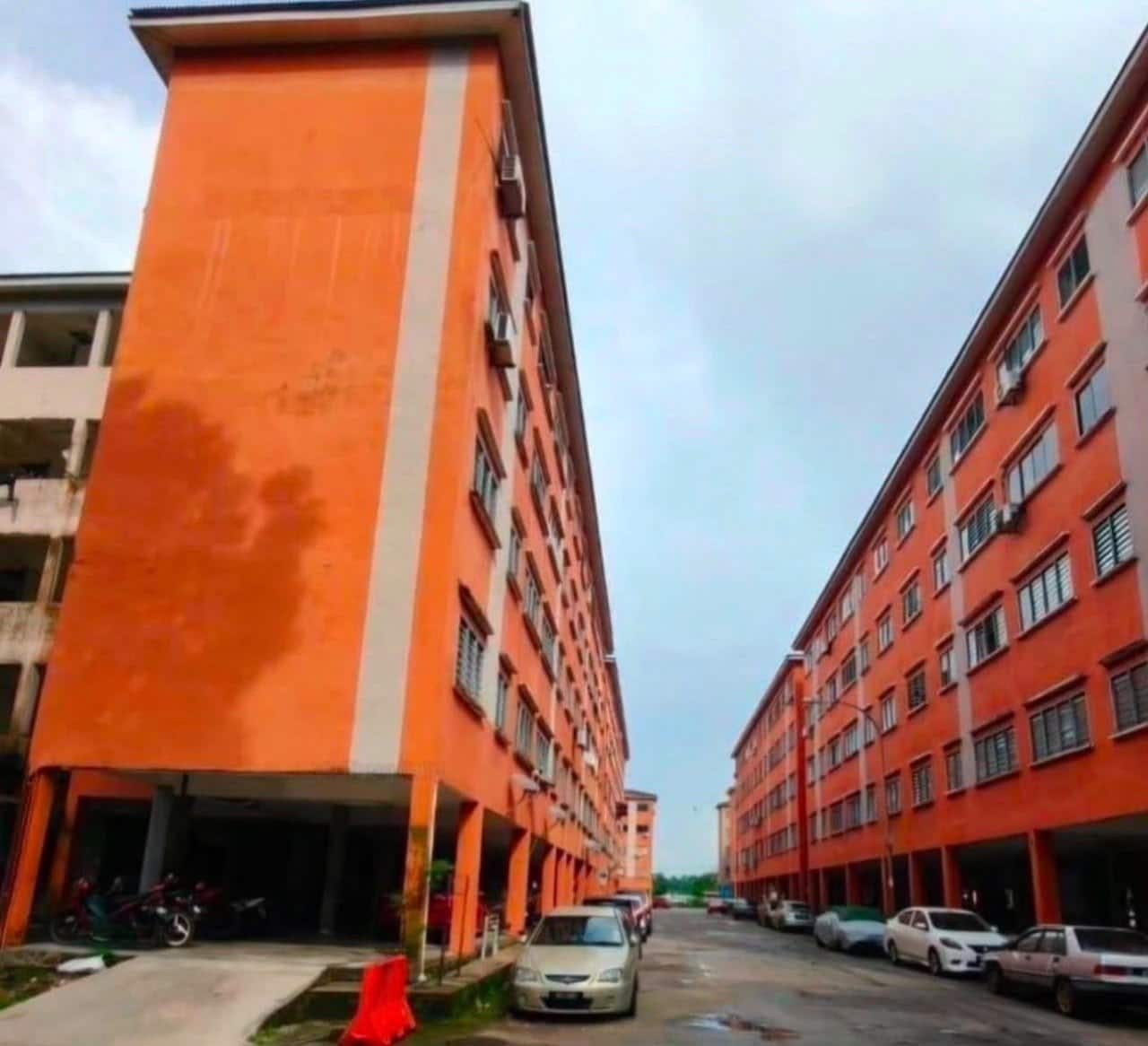 Low Medium Cost Flat Taman Pulai Utama 2