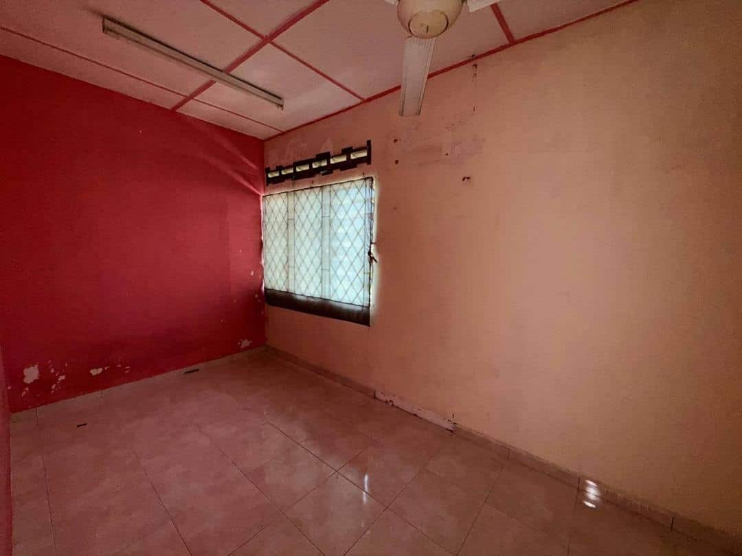 2-Storey Low Cost House Bandar Selesa Jaya 7