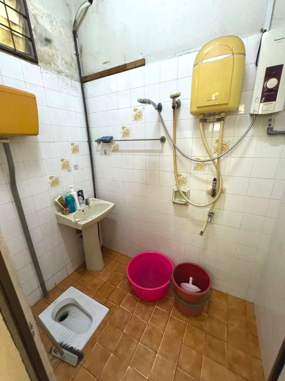 Single Storey Terrace House Taman Daya 8