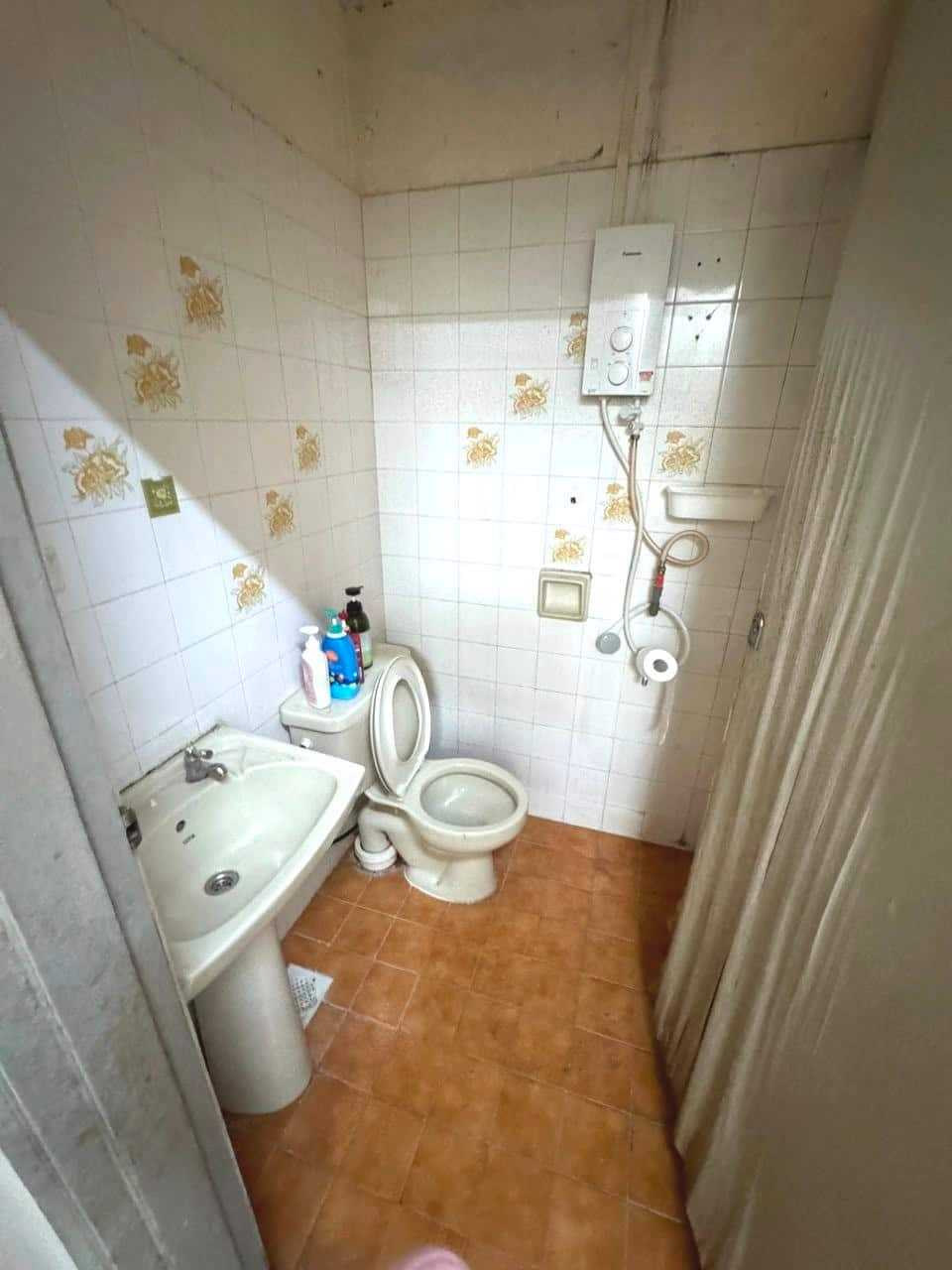 Single Storey Terrace House Taman Daya 7