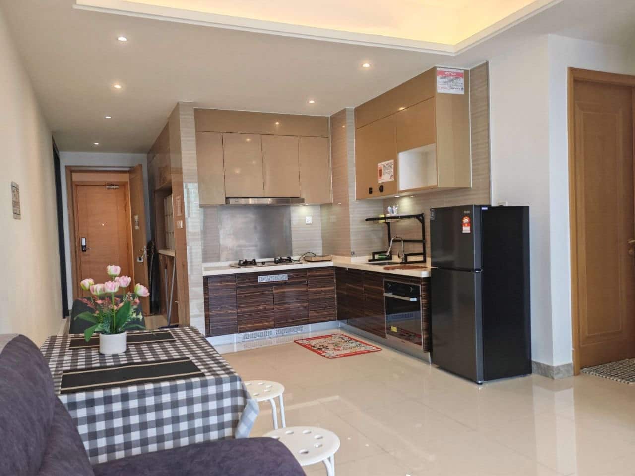 Condominium R&F Princess Cove 4