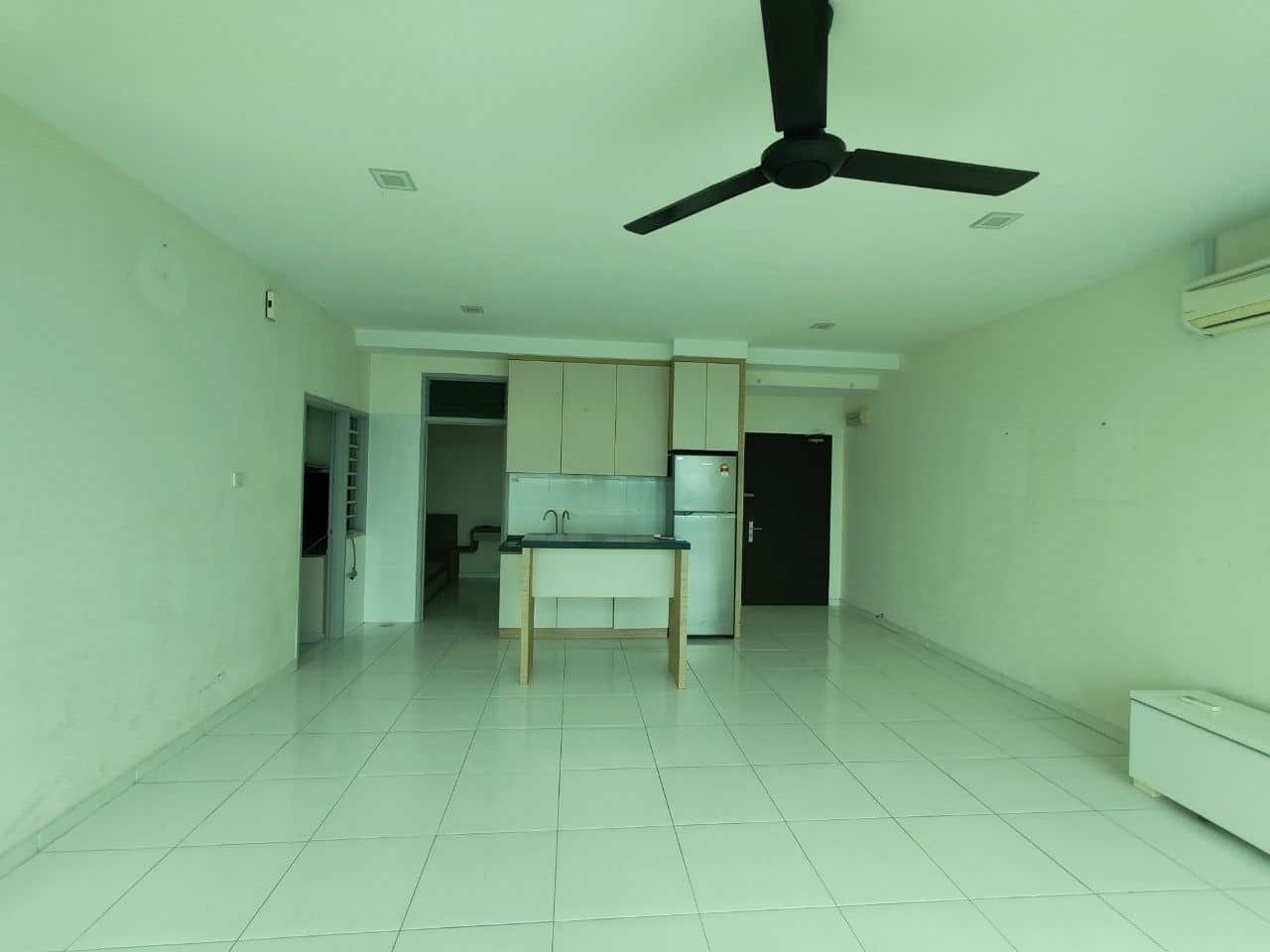 Condominium Bukit Indah 4