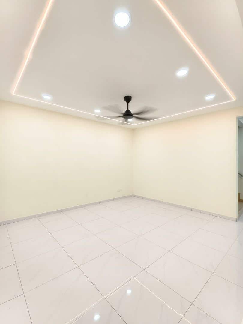 2-Storey Terrace Taman Daya 4