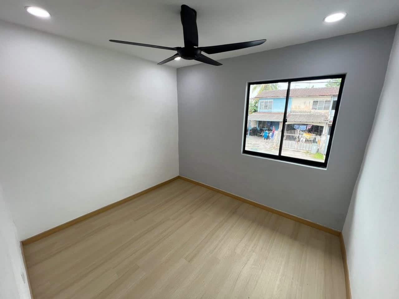 Double Storey Low Cost Taman Skudai Baru 5