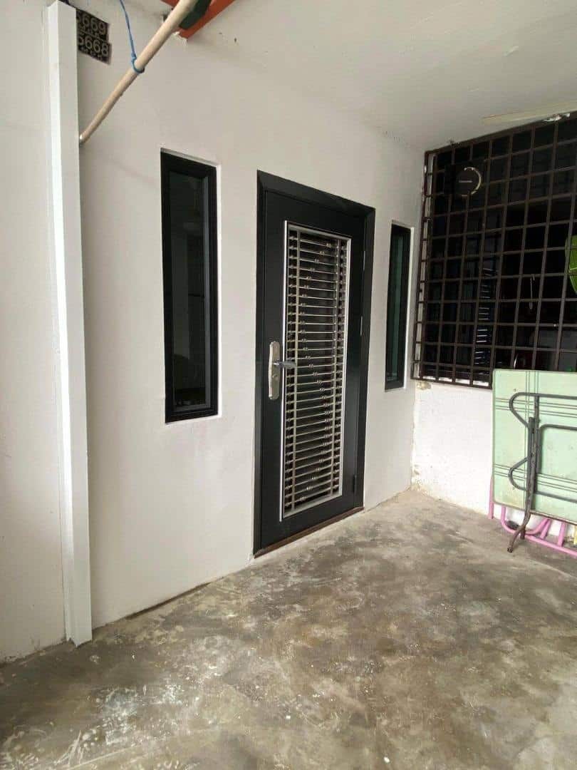 Flat Taman Putri 7