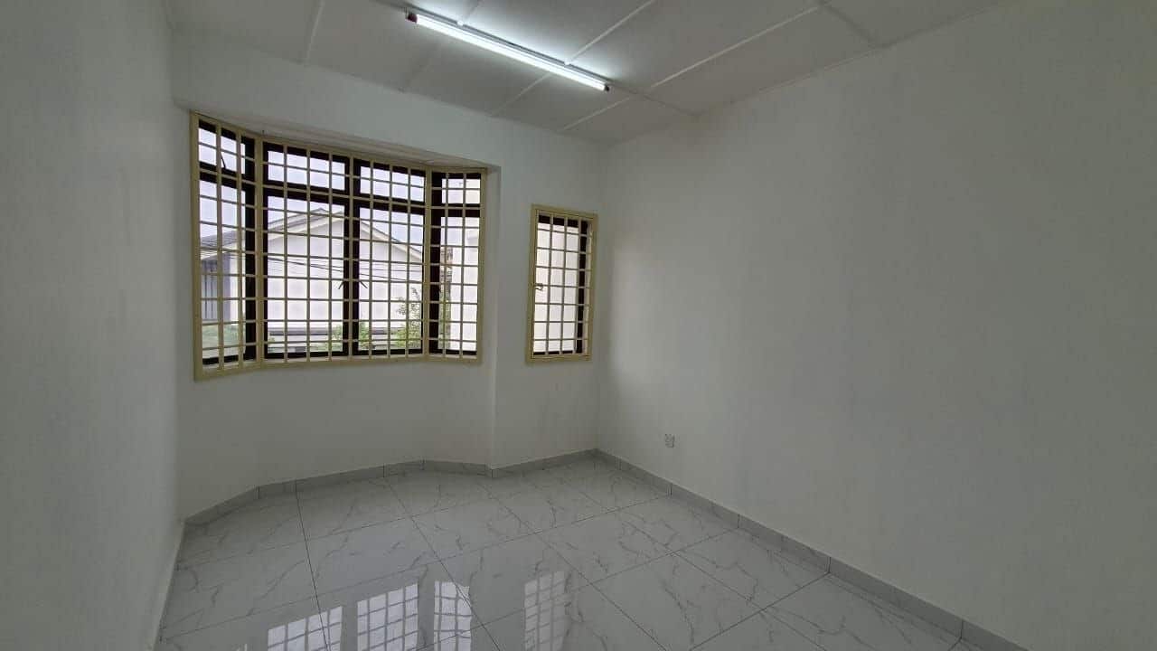 2-Storey House Taman Tan Sri Yacoob 3