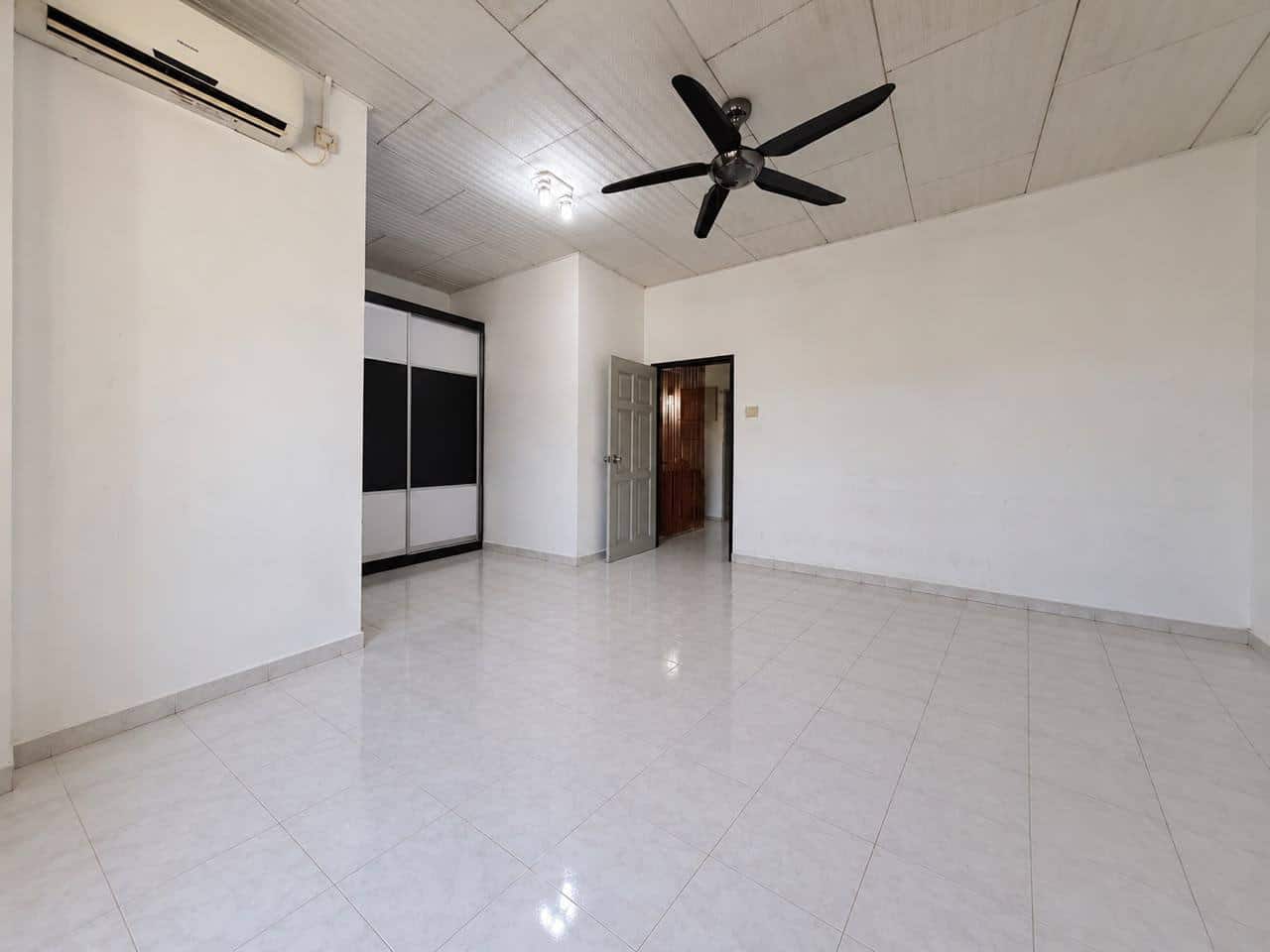 2-Storey Terrace House Taman Nusa Bestari 2 5