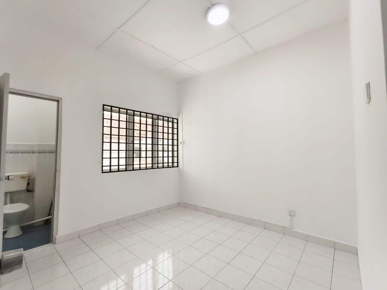 Double Storey Terrace Selesa Jaya 3